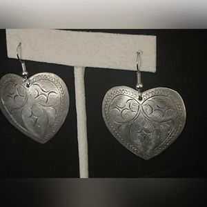 Vintage Hmong Thai Embossed Silver Dangle Pierced Heart Earrings